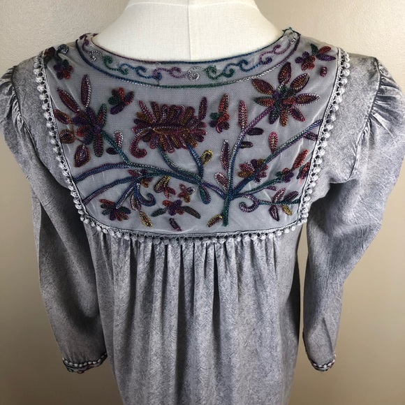 Fashion Fuse Gray Embroidered Long Sleeve Tunic Top Size S - Picture 4 of 11